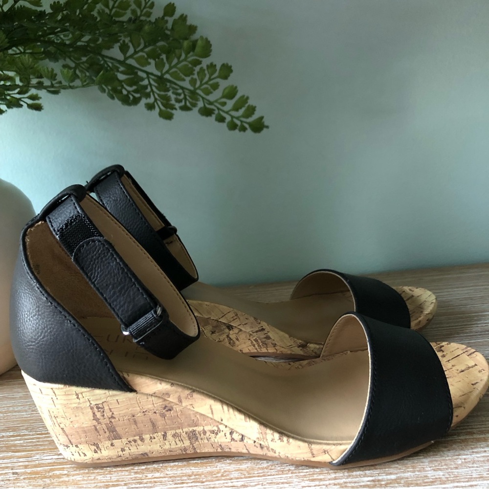 Naturalizer Areda Wedge Sandal 8w black - Picture 2 of 12